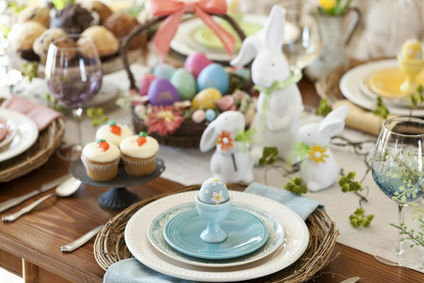 udekorowany Wielkanocny stół